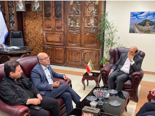 دیدار مدیران کل هنرهای نمایشی وزارت فرهنگ و ارشاد اسلامی و مدیر کل هنری بنیاد شهید و امور ایثارگران کشور با فرماندار لاهیجان